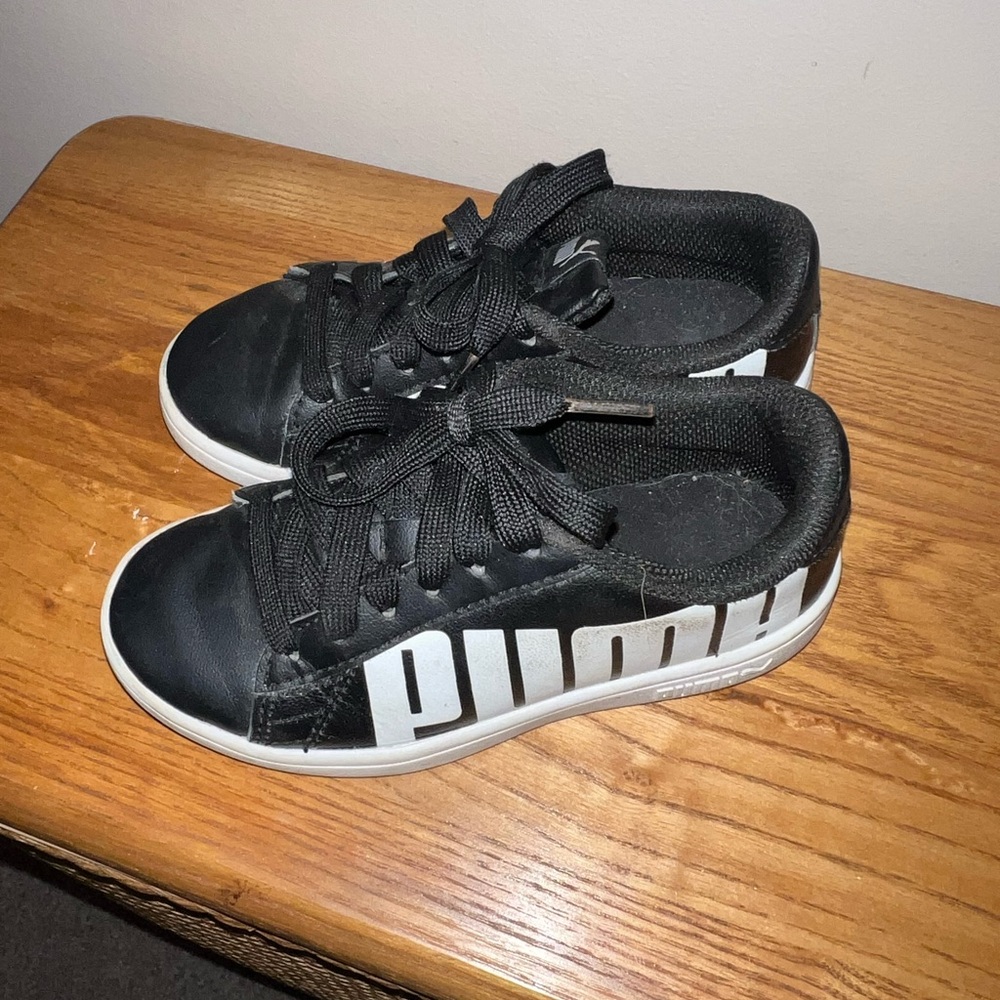 Boys Puma Shoes - Size 11